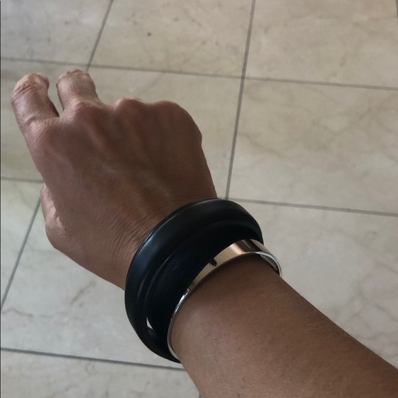 Never worn Hermes silver and leather bracelet - Picture 5 of 5